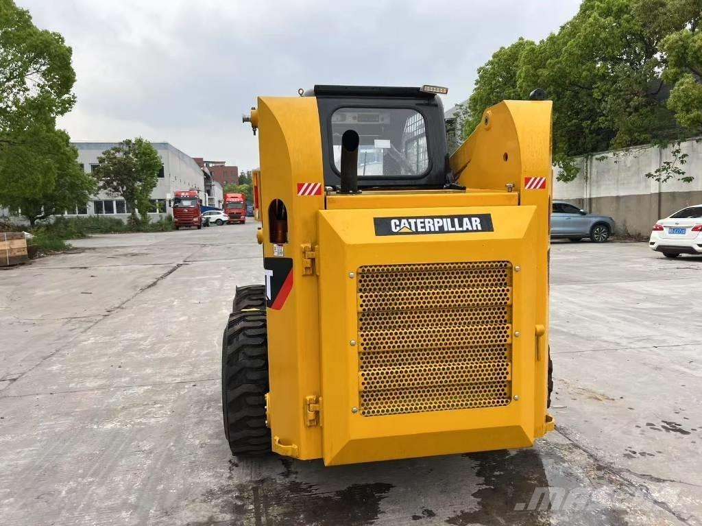 CAT 246 B 小型装载机