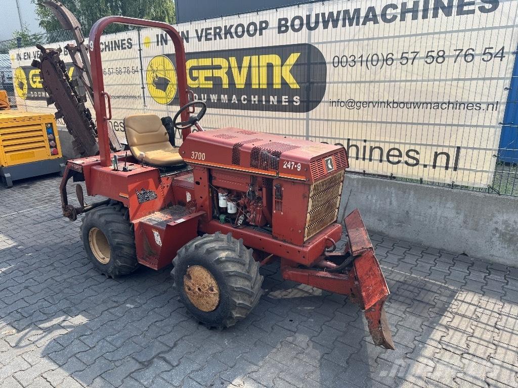 Ditch Witch 3700 DD 挖沟机