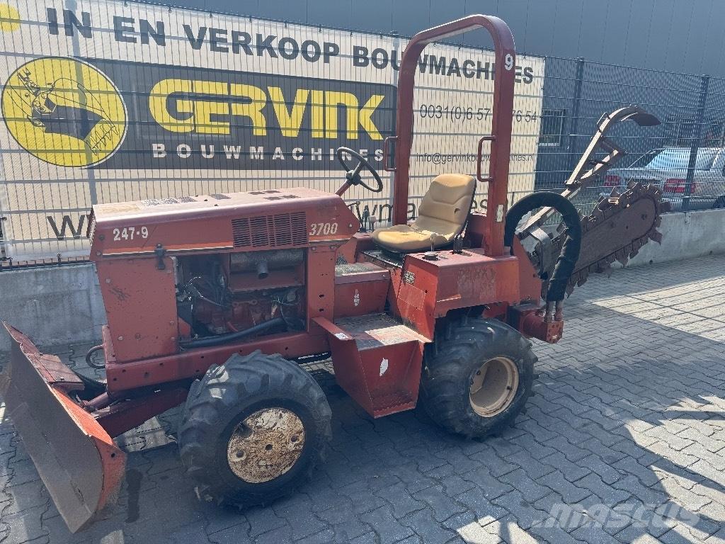 Ditch Witch 3700 DD 挖沟机