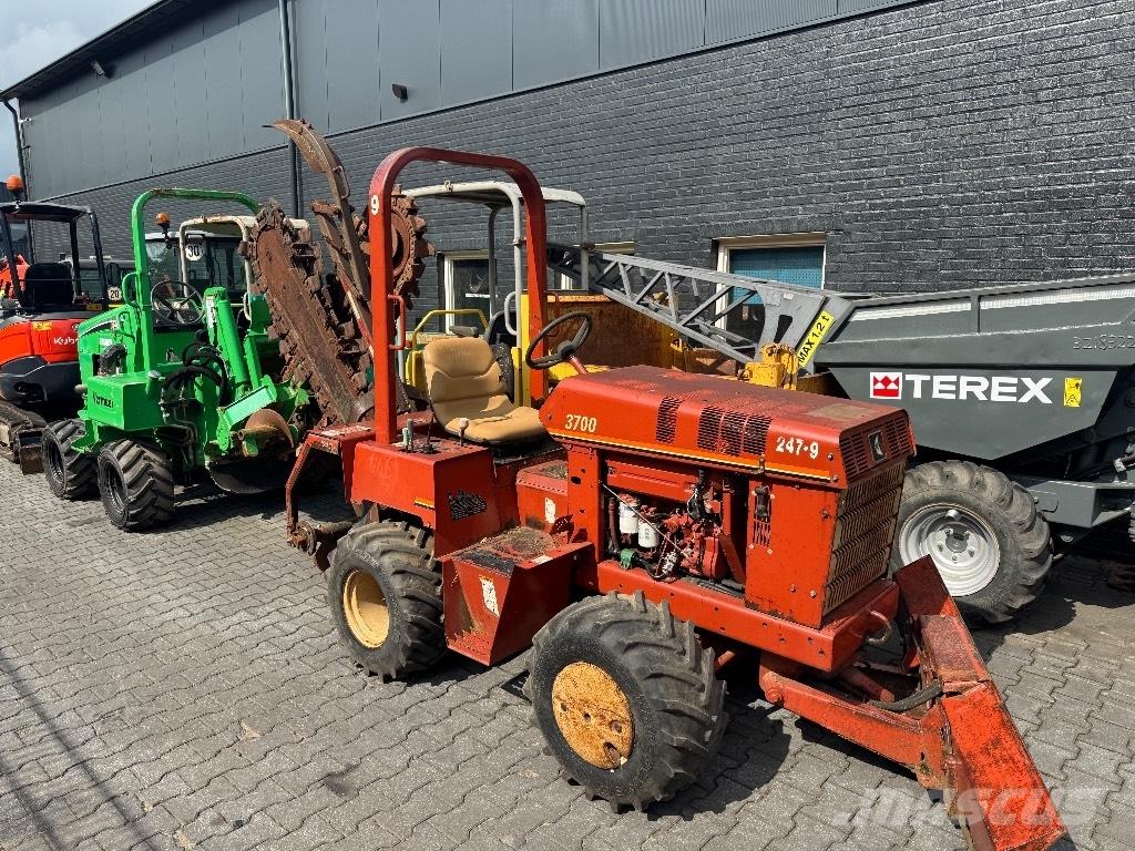Ditch Witch 3700 DD 挖沟机