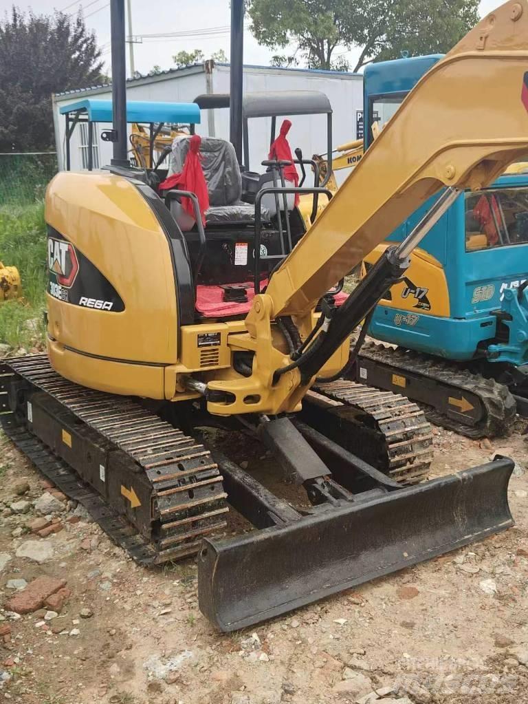 CAT 303 小型挖掘机