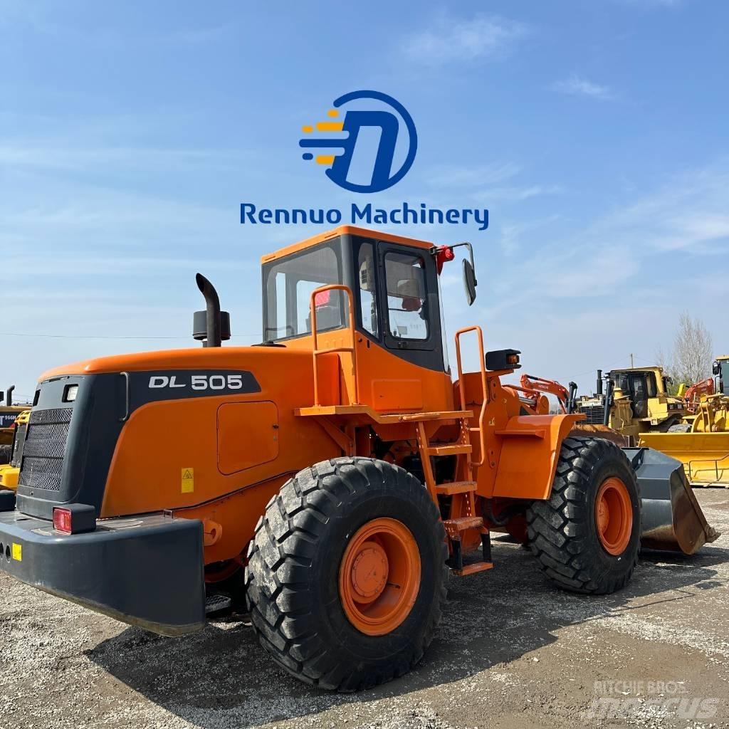 Doosan DL505 轮式装载机