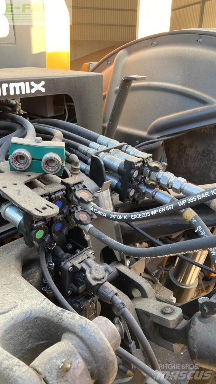 JCB Fastrac 4220 拖拉机/农用车