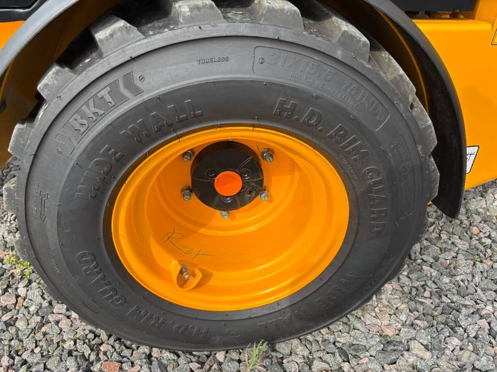JCB 403 小型装载机