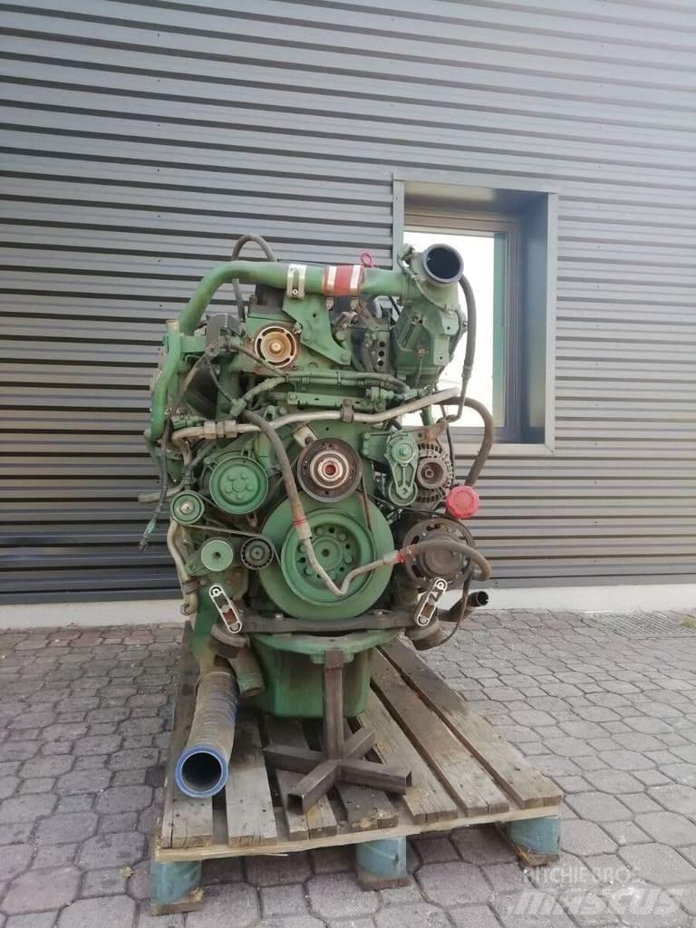 Volvo D11C 发动机