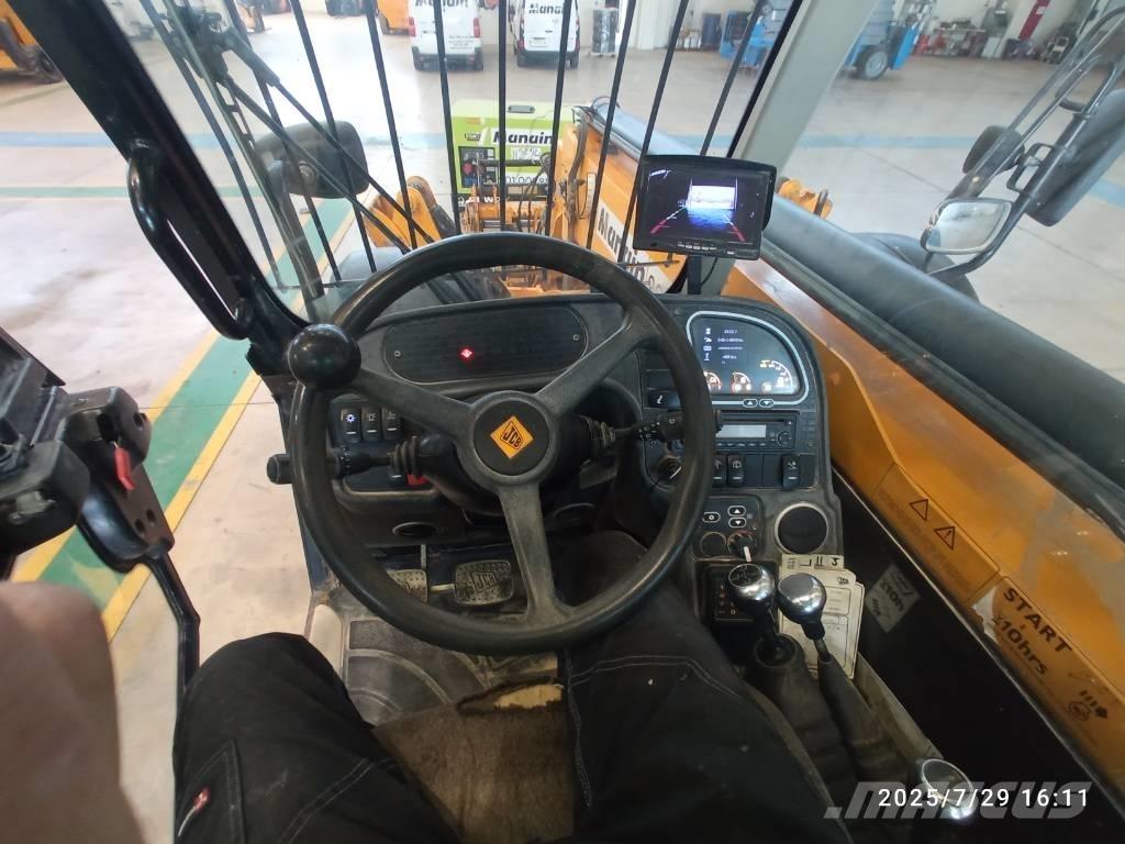JCB 540-140 伸缩臂叉装车|叉装车