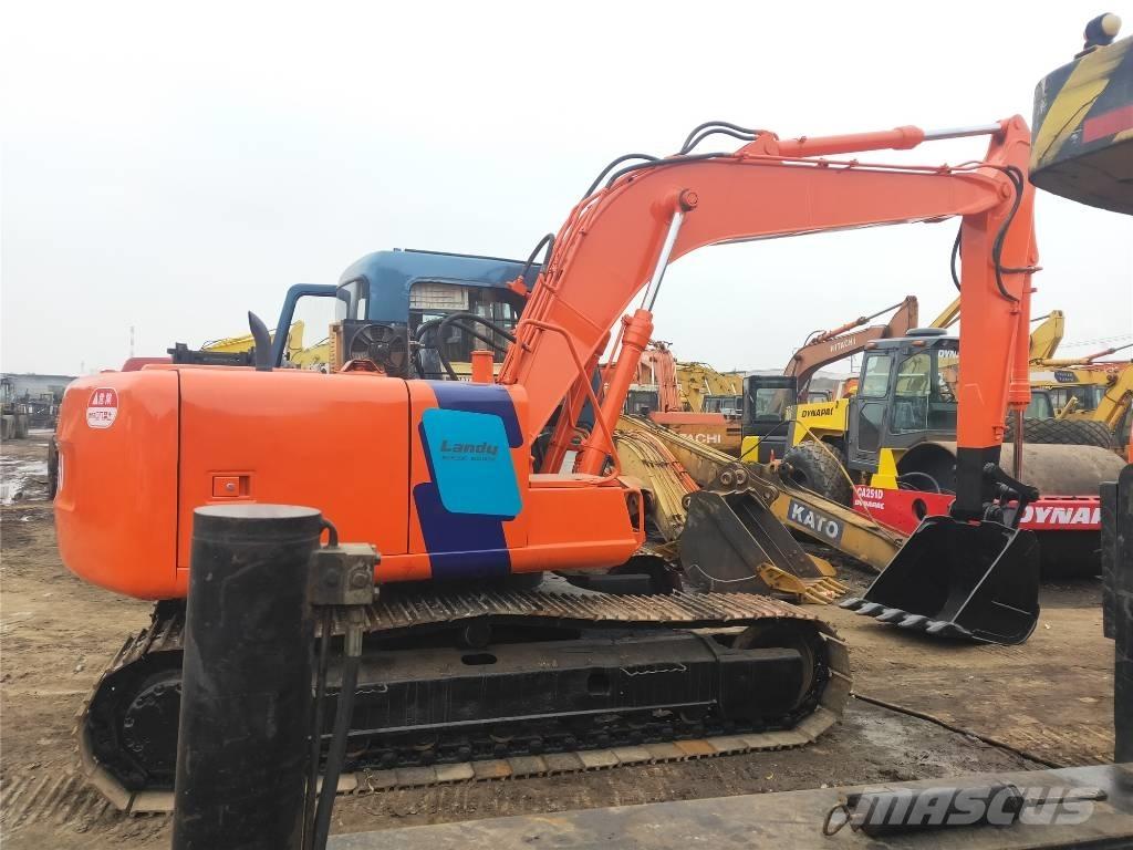 Hitachi EX120 中型挖掘机