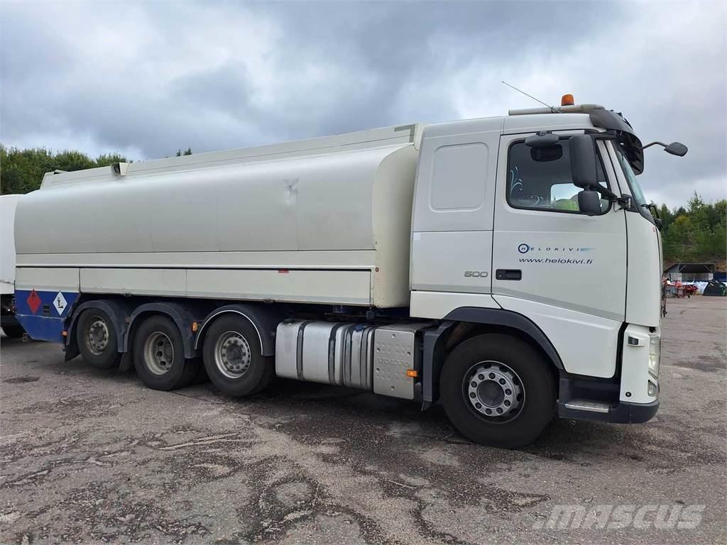 Volvo FH 500 8X2 油罐车