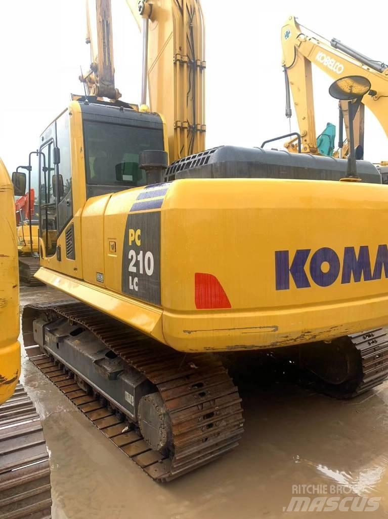 Komatsu PC 210-8 履带挖掘机