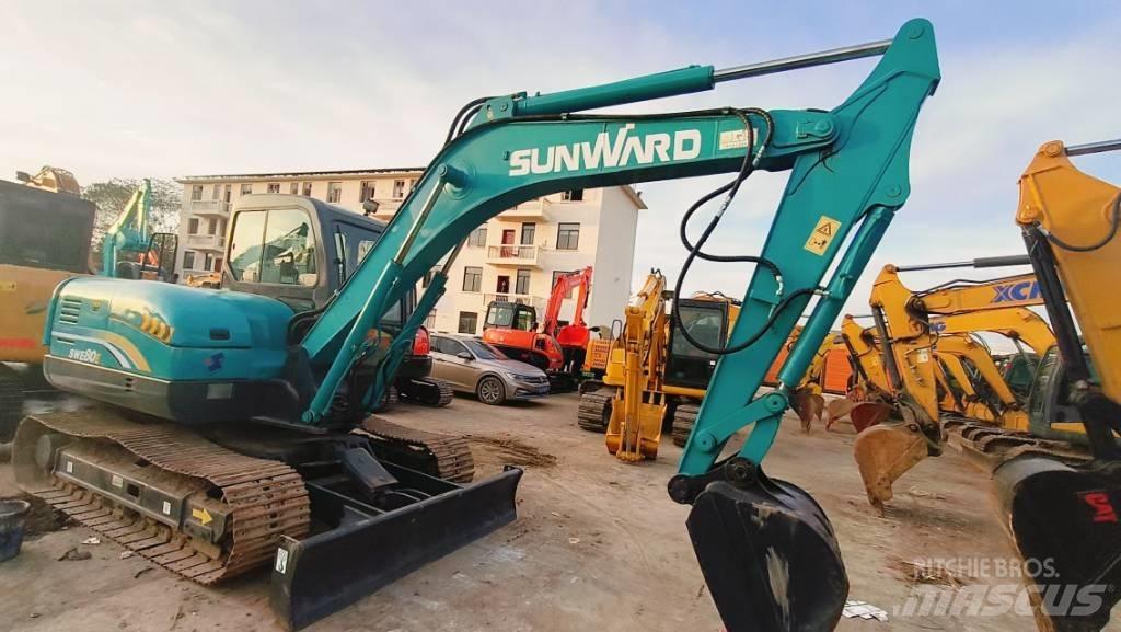 Sunward SWE 80 小型挖掘机