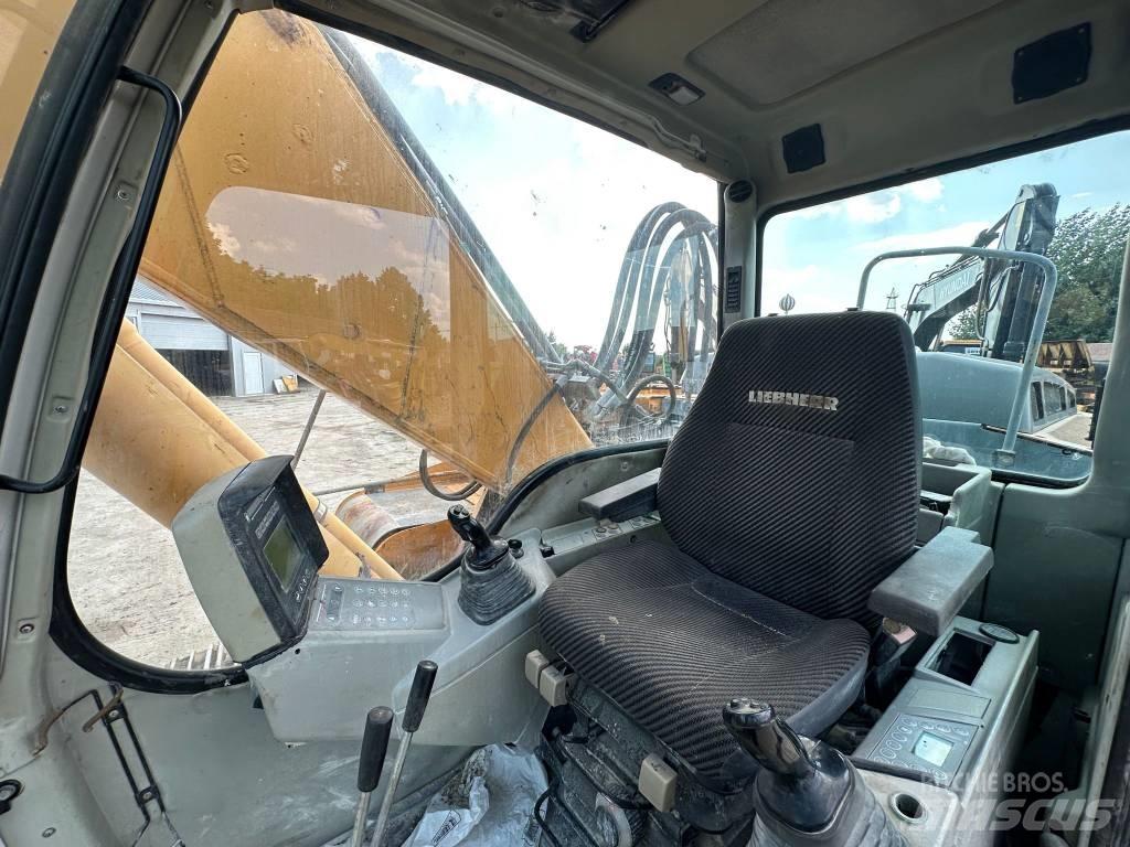 Liebherr R 924 C 履带挖掘机