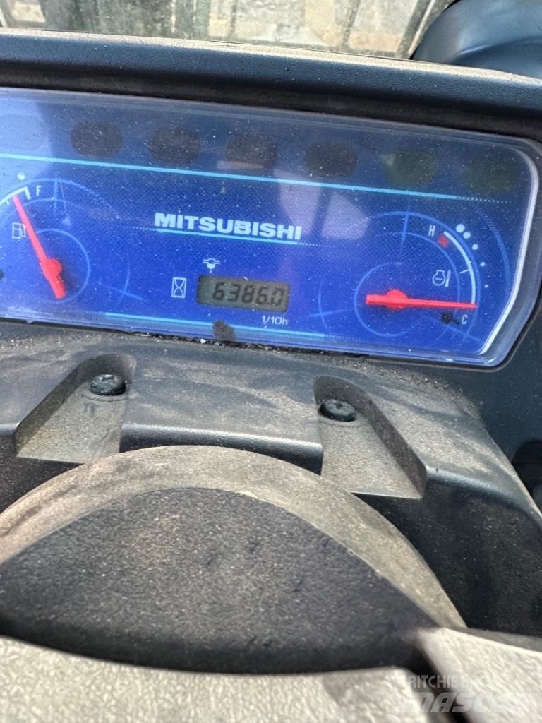 Mitsubishi FD25 柴油叉车