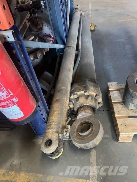 Volvo A25C 液压