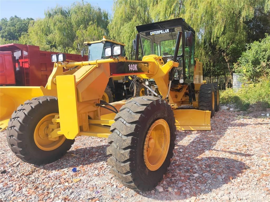 CAT 140 K 平地机/推土机