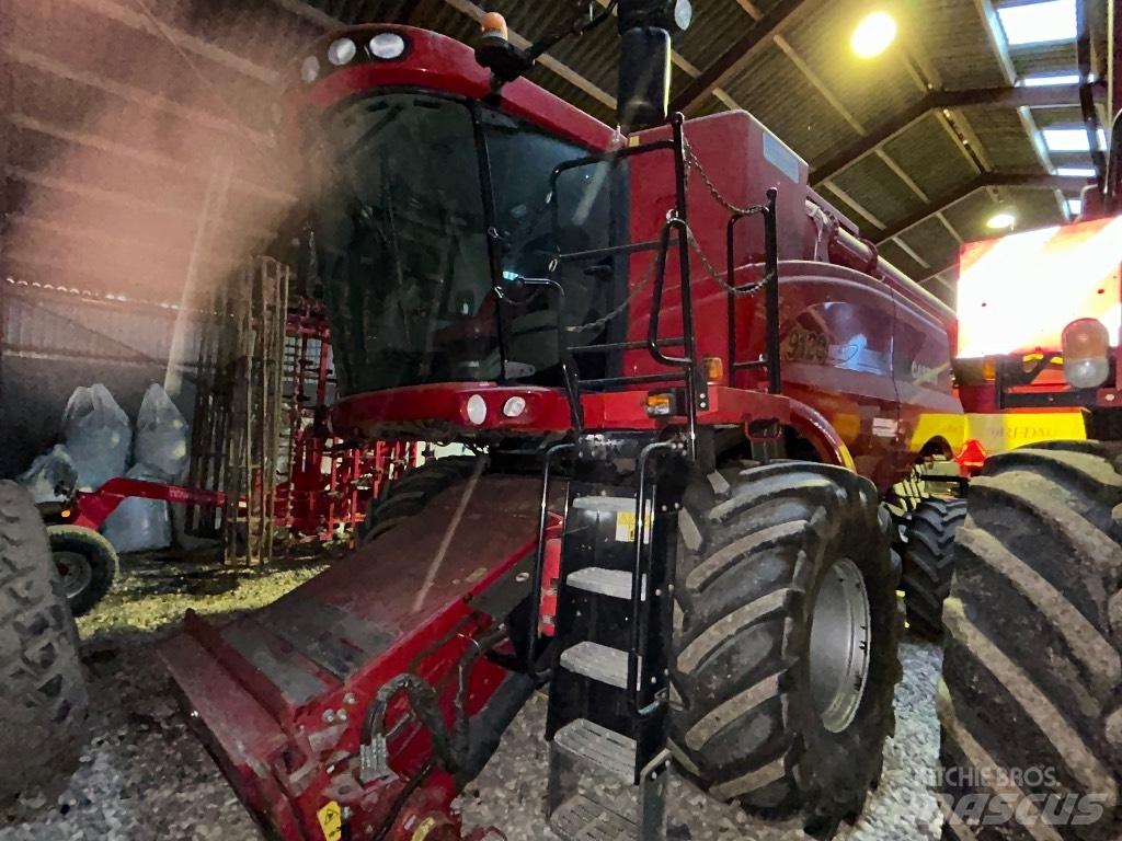 Case IH 9120 联合收割机