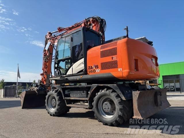 Hitachi ZX 140 W-5 轮式挖掘机