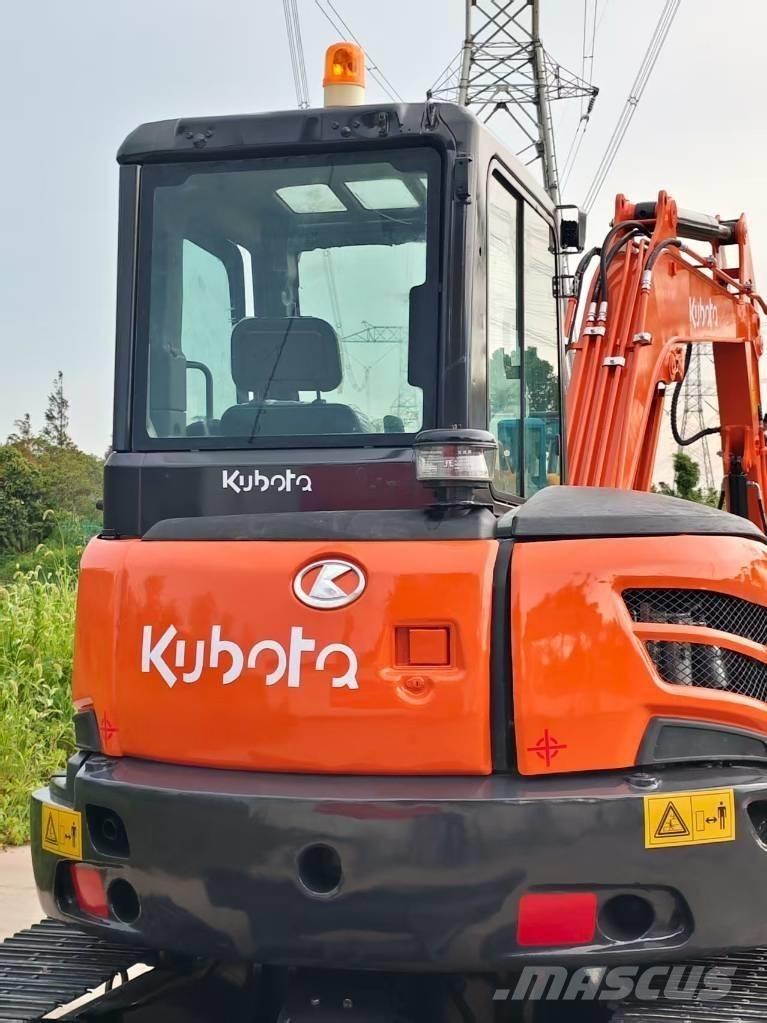 Kubota KX057-4 小型挖掘机