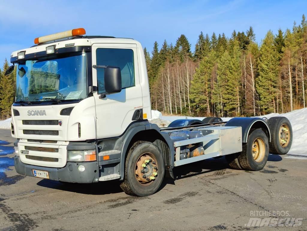 Scania P 320 平板车