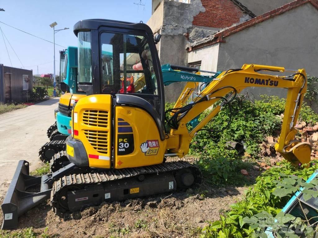 Komatsu PC 30 MR 小型挖掘机