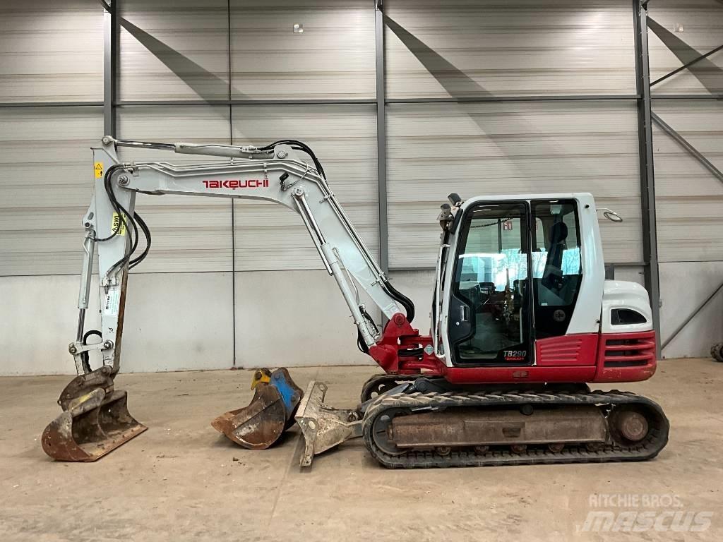 Takeuchi TB 290 中型挖掘机