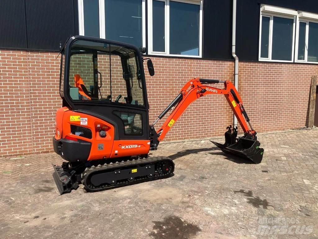 Kubota KX019 4 小型挖掘机