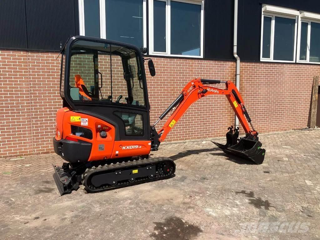 Kubota KX019 4 小型挖掘机