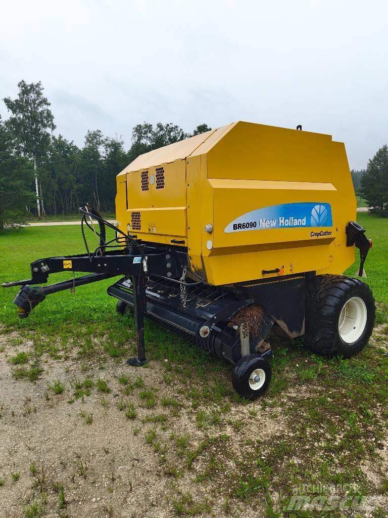 New Holland BR 6090 圆捆打捆机