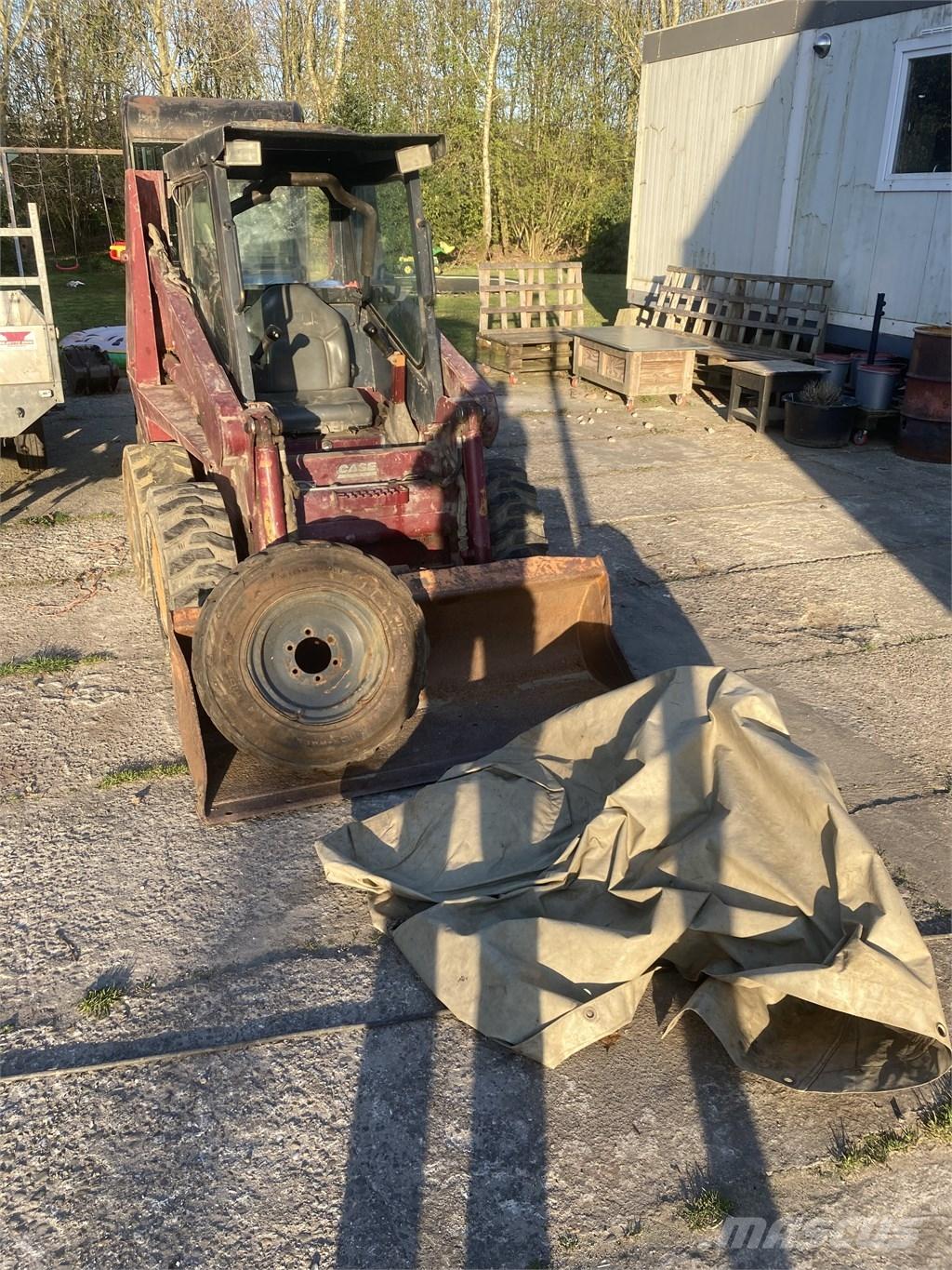 CASE 1840 滑移装载机