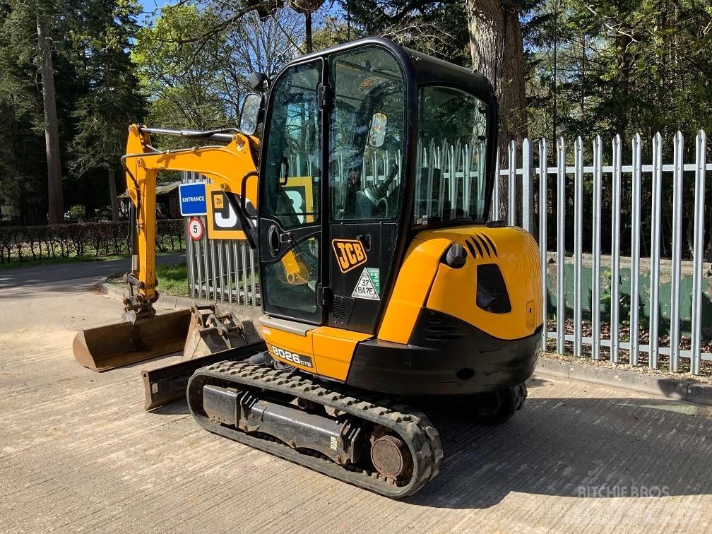 JCB 8026 CTS 小型挖掘机