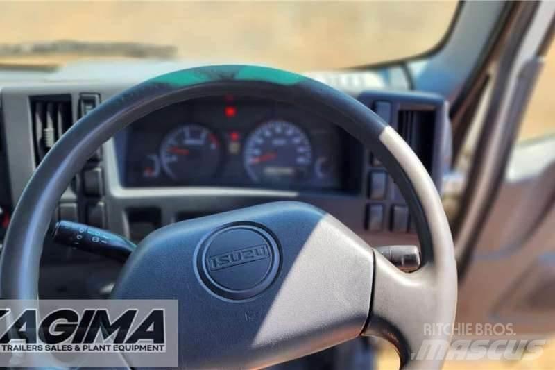 Isuzu NPR400 AMT 其他货车