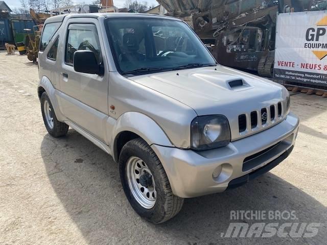 Suzuki Jimny 越野车