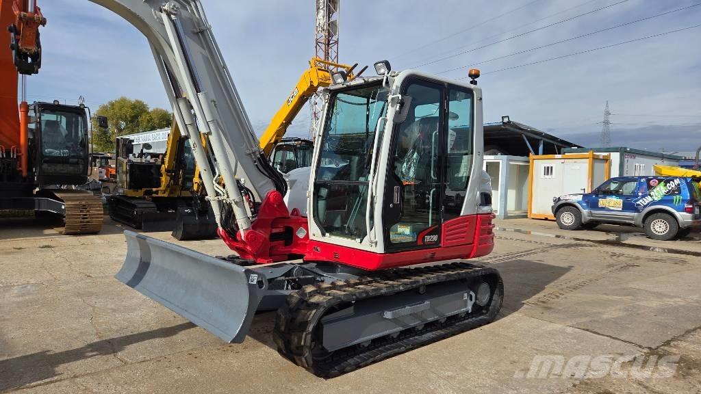 Takeuchi TB 290 中型挖掘机