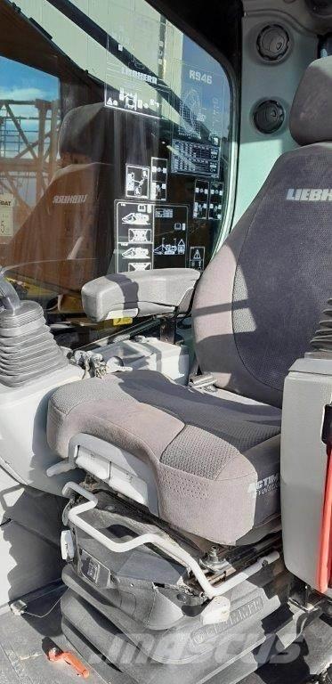 Liebherr R946 履带挖掘机
