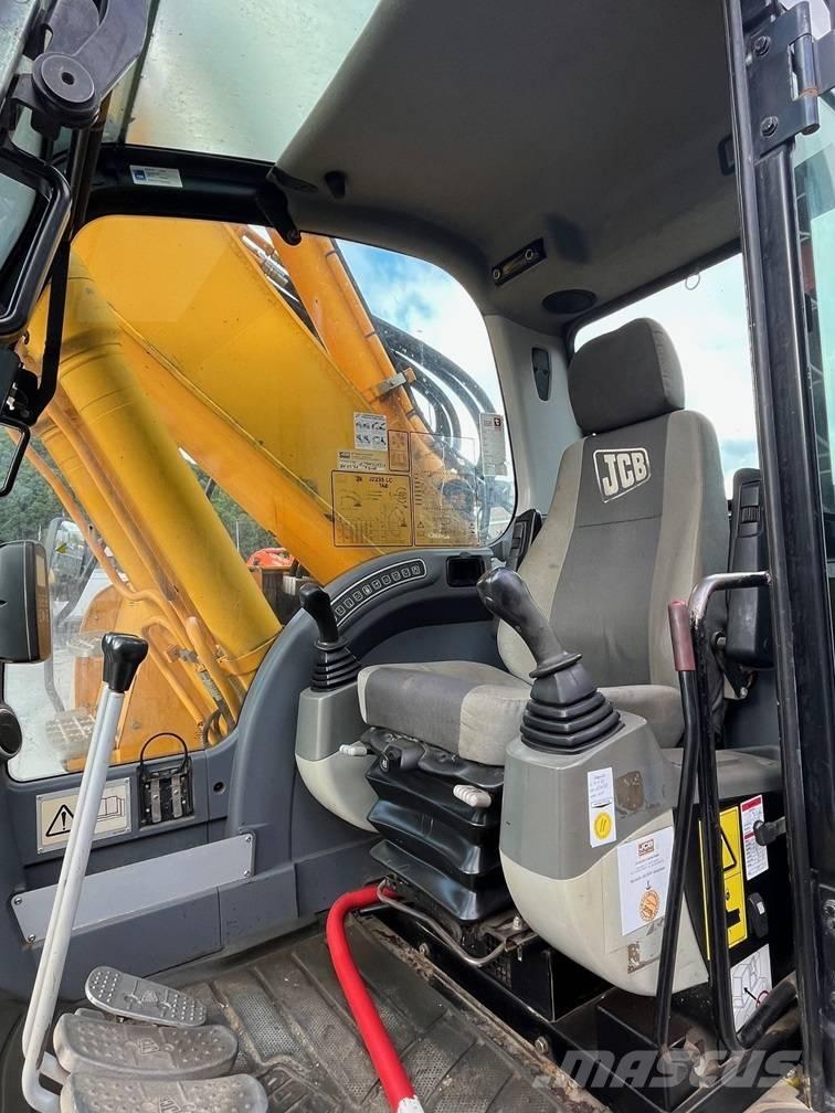 JCB JZ 235 LC 履带挖掘机