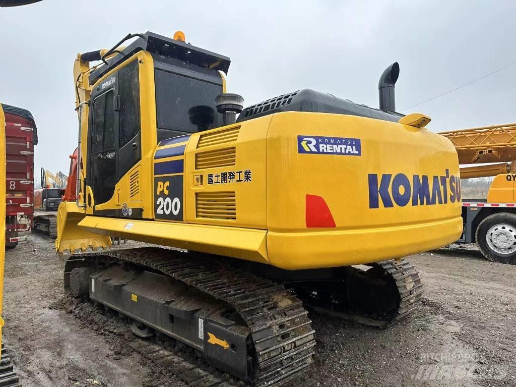 Komatsu PC 200-8 中型挖掘机