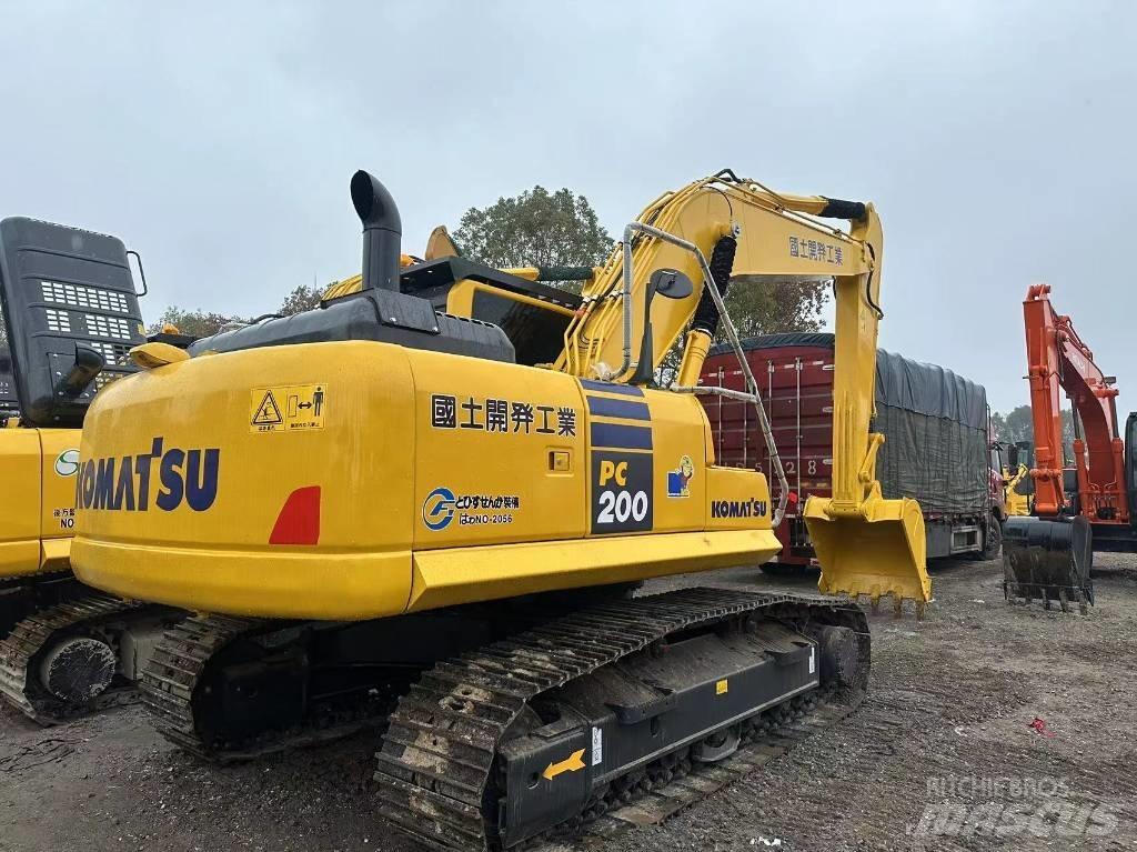 Komatsu PC 200-8 中型挖掘机