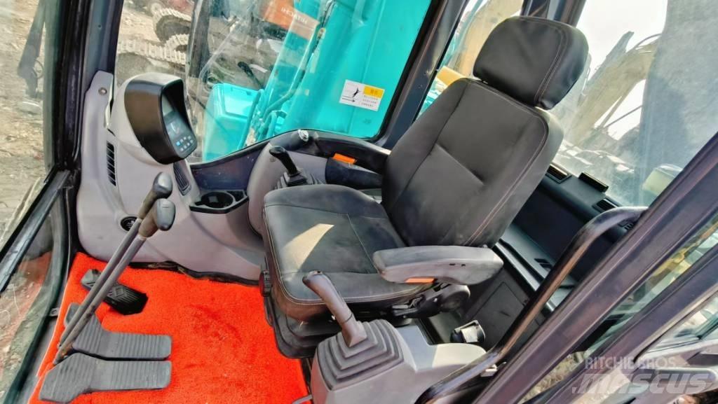Kobelco SK 130 履带挖掘机