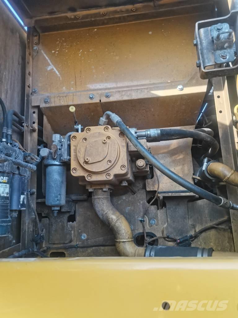 CAT 320 GC 履带挖掘机