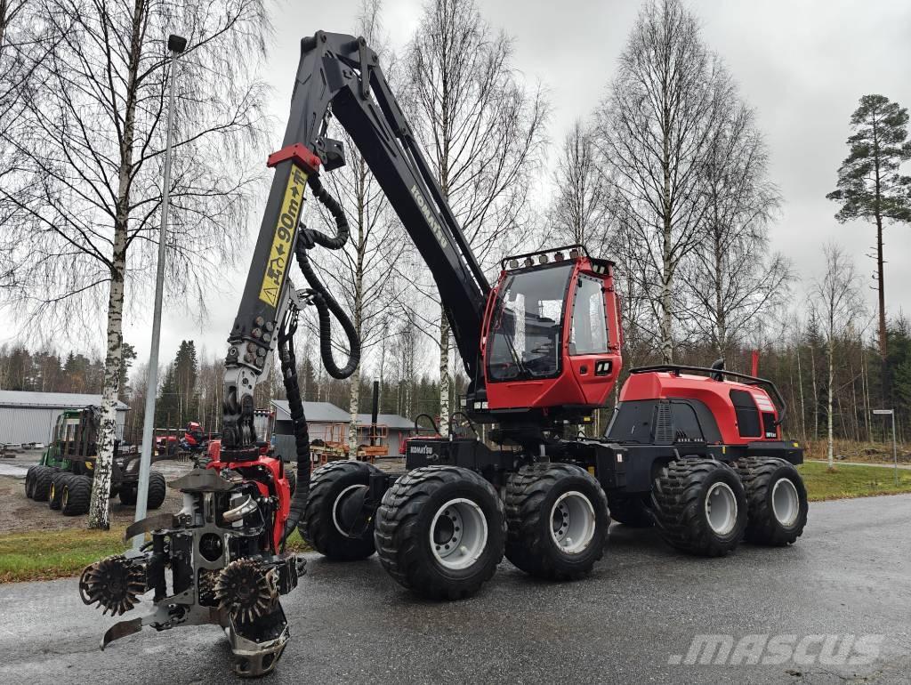 Komatsu 901 XC 收割机