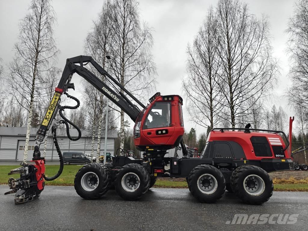 Komatsu 901 XC 收割机