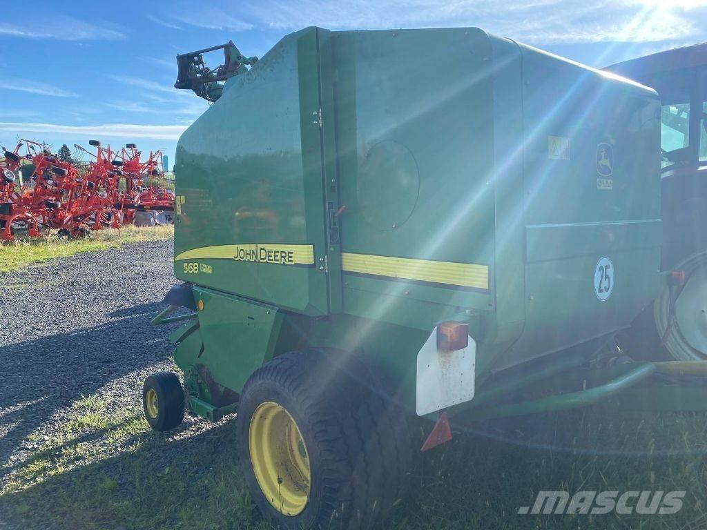 John Deere 568 圆捆打捆机