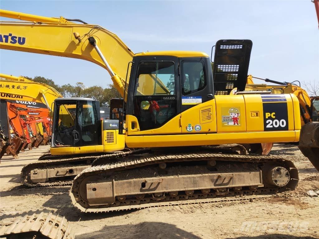 Komatsu PC 200-7 履带挖掘机