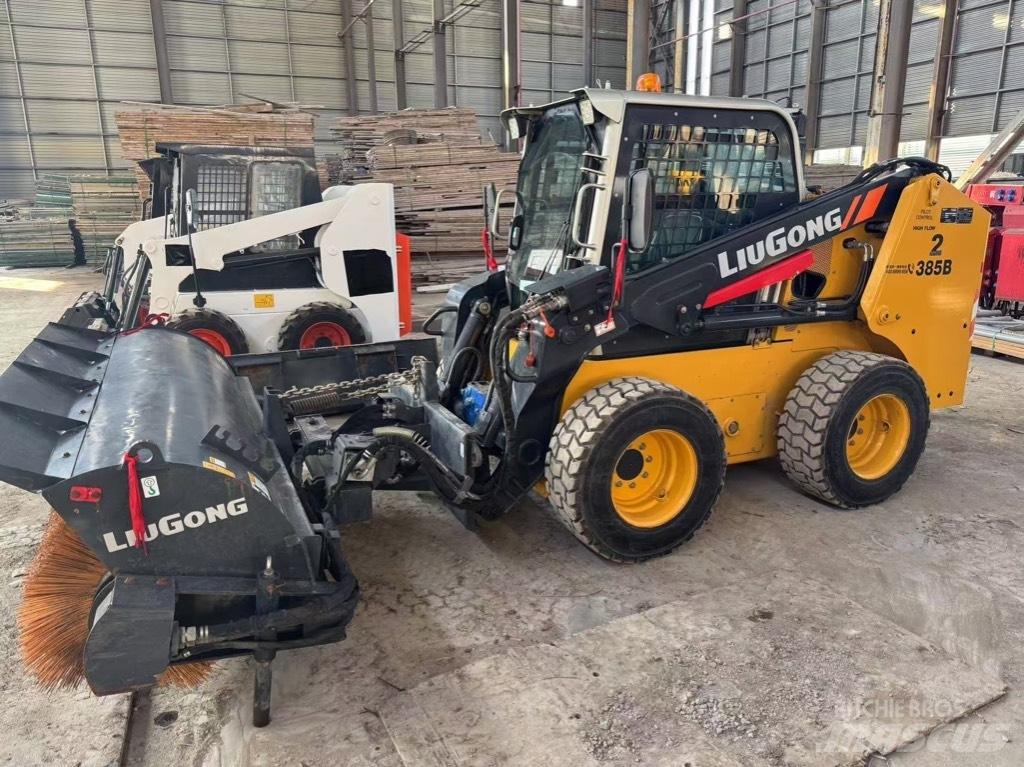 LiuGong 385 B 滑移装载机