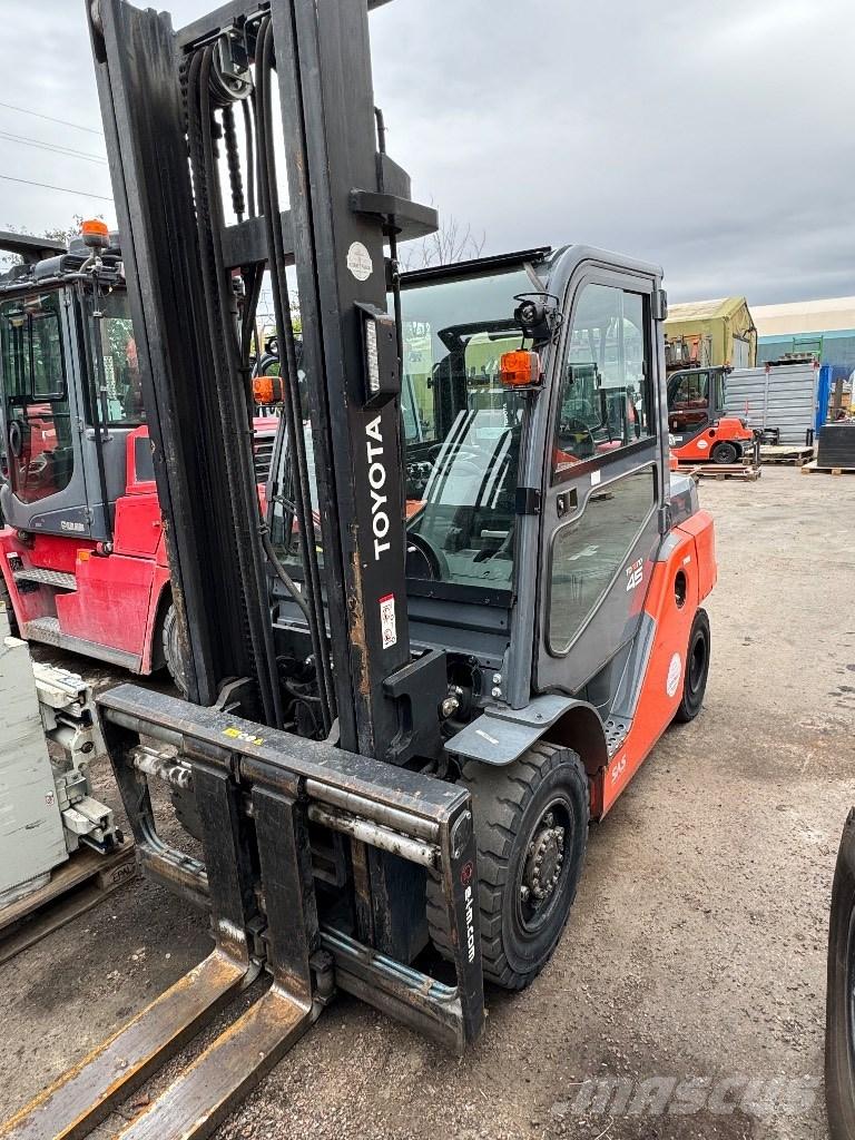 Toyota 40-8FD40N 柴油叉车