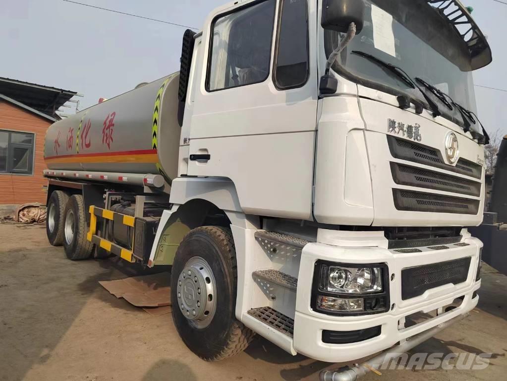 Shacman F3000 6x4 水罐车
