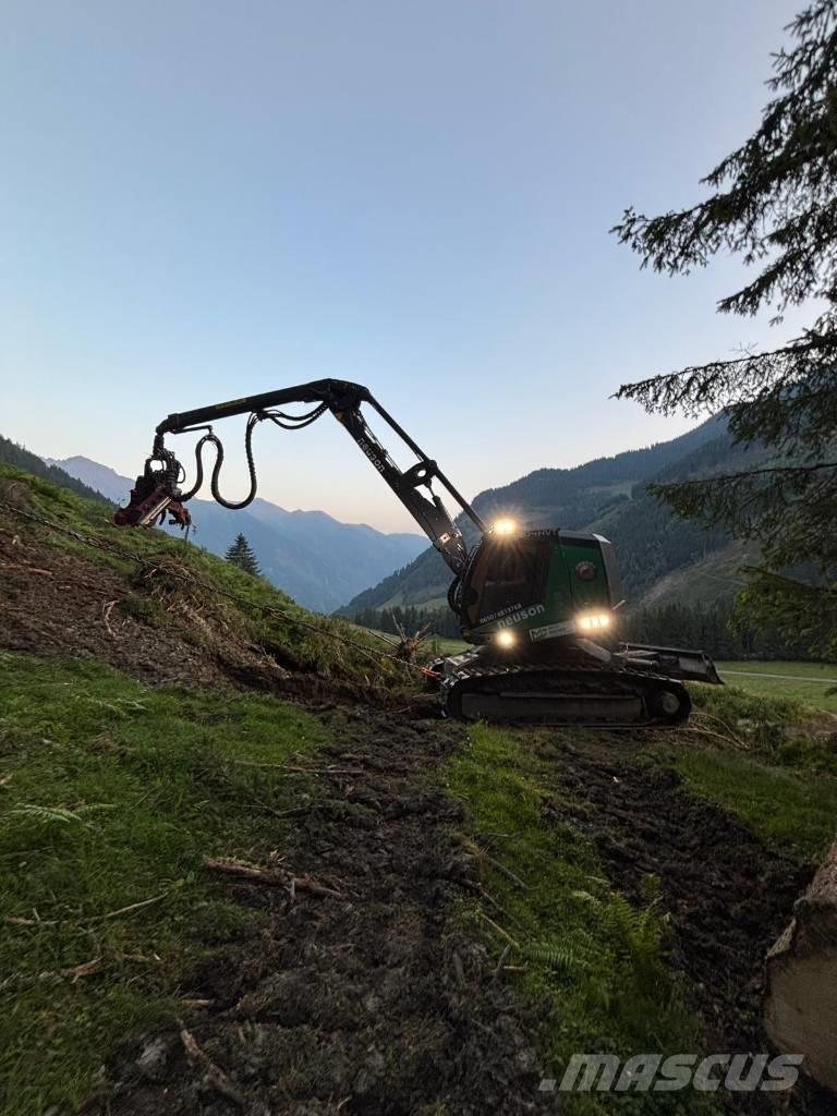 Neuson Forest 204HVT 收割机