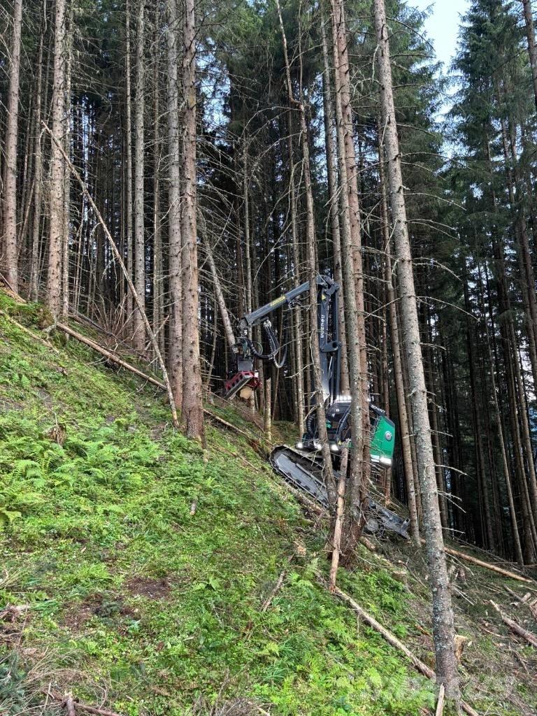 Neuson Forest 204HVT 收割机
