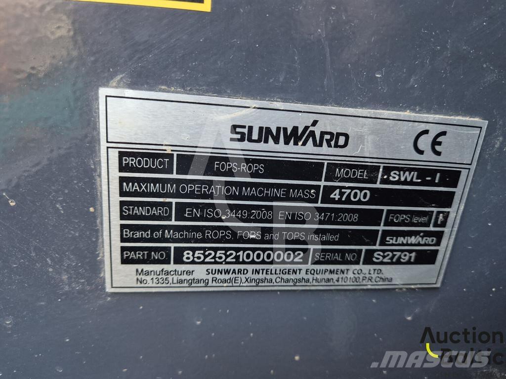 Sunward SWTL4538 履带式装载机