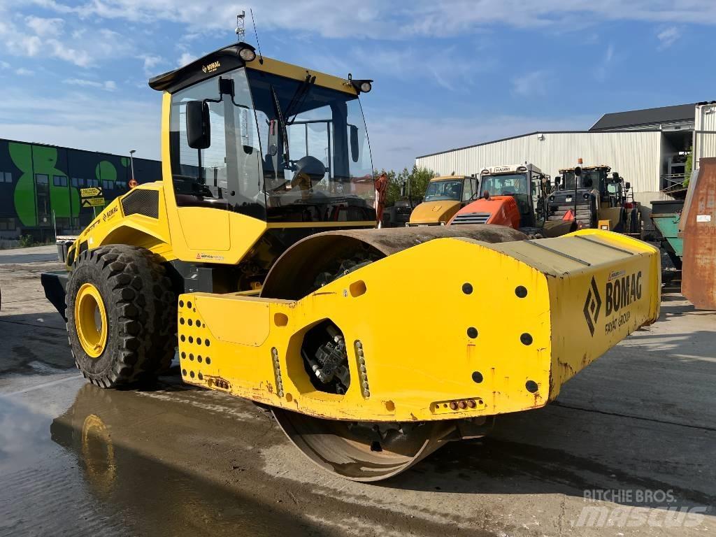 Bomag BW 226 BVC-5 单轮压路机