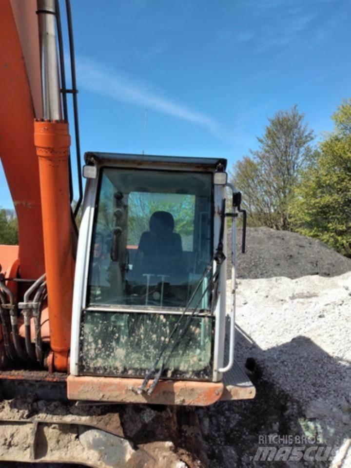 Terex TC240LC 履带挖掘机